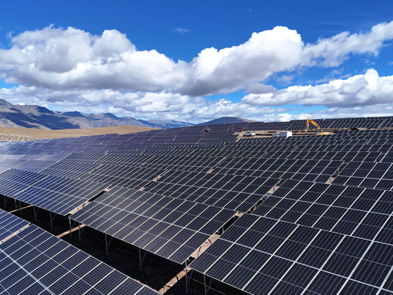 风“光”入雅砻 绿电出高原