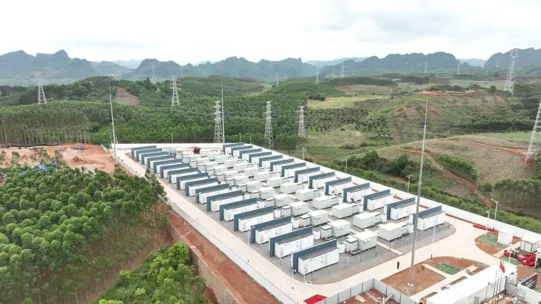 储能江湖“换帅”潮,谁将引领下一波绿色革命?